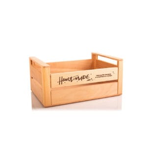 Lesena gajbica z logotipom Heart Made 250mm x 175 mm